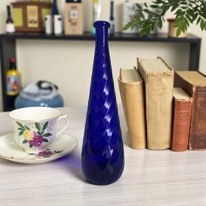 1960s Elegant Vintage Cobalt Blue Empoli Glass Tisted Vase